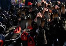 સામાન્ય માણસ પર મોંઘવારીનો વધુ એક માર! હવે જૂતા અને ચપ્પલ થઈ ગયા છે મોંઘા, જાણો કેમ